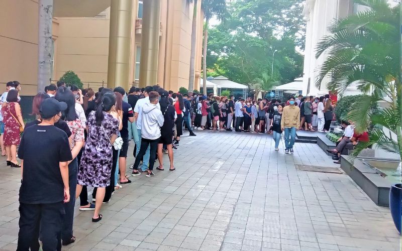 dịch vụ xếp hàng