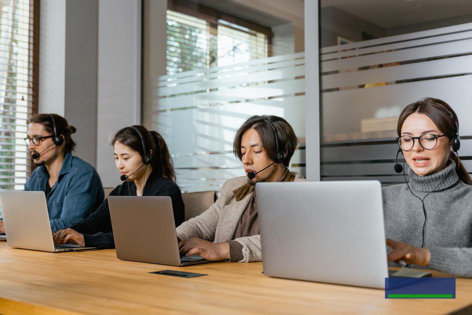 Vì sao helpdesk truyền thống dễ quá tải trong môi trường công nghệ